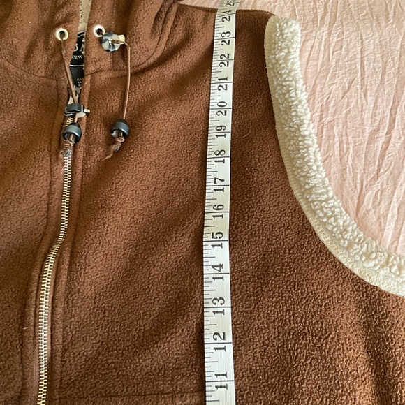 Coaco New York Women’s Fleece Vest Med Hooded Brown Pockets Full Metal Zipper - Picture 5 of 6